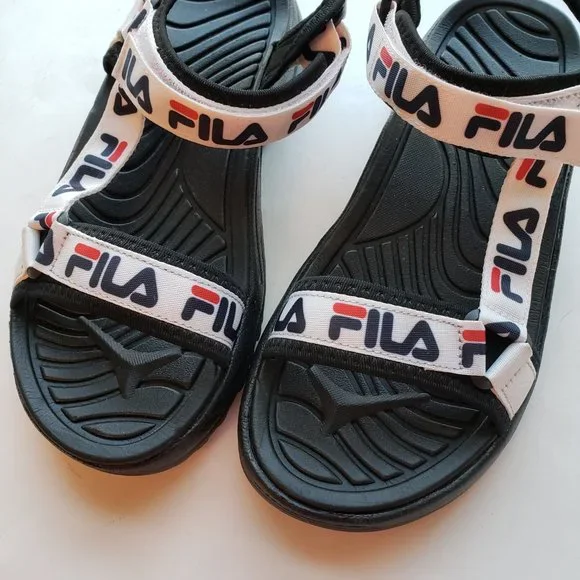 NWOT FILA Sandal. - Picture 7 of 9